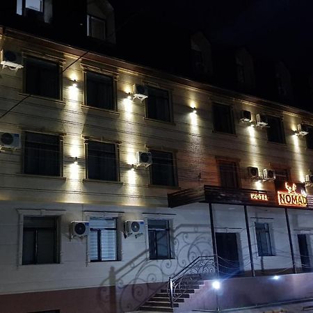 Nomad Hotel Bishkek Halal Ngoại thất bức ảnh