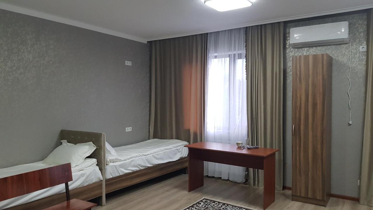 Nomad Hotel Bishkek Halal Ngoại thất bức ảnh
