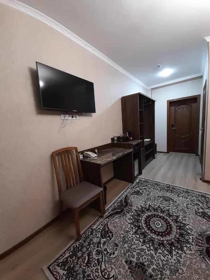 Nomad Hotel Bishkek Halal Ngoại thất bức ảnh
